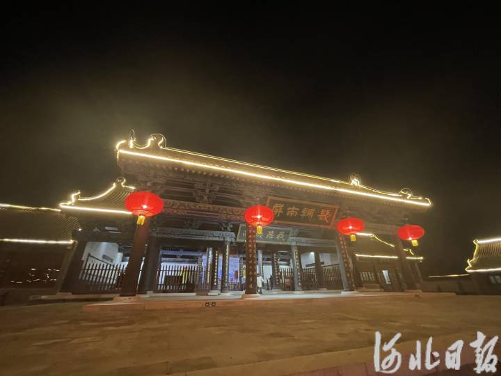 詩經(jīng)燈展2.jpg